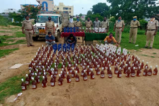 telangama-liquor-seized-in-west-godavari-dst-3-arrested-one-tested-positive-for-corona