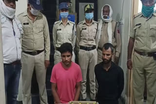 Accused arrested with illegal liquor