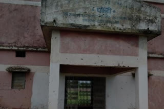 Alcoholics and gamblers captured in mini stadium