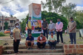 Kargil Vijay Diwas: Youth pays homage to war hero