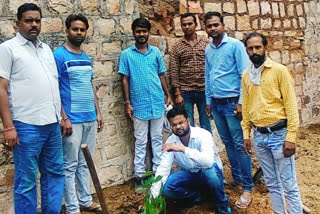 Shivpuri: Yuva Morcha District President celebrated birthday by planting