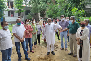MLA Somnath Bharti planted sapling in Malviya Nagar Vidhan Sabha