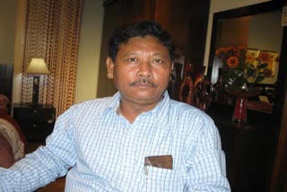 DFO dead by suffering covid 19 karbi anglong assam etv bharat news