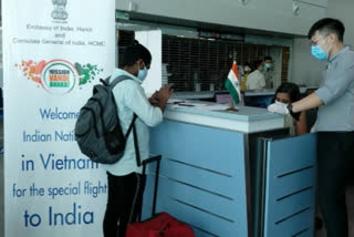 355 People Arrived to Chennai from America, vietnam and UAE