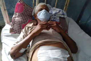 पुरानी रंजिश को लेकर बुजुर्ग पर हमला, Old man attacked for old enmity