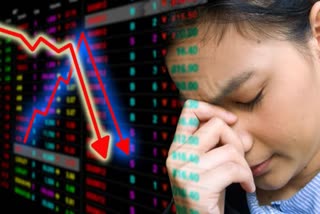stock market closes red