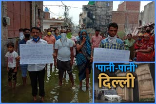 waterlogging in Indira Enclave