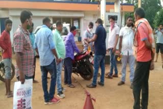 allegations of fraud on petrol pump, at Anugul