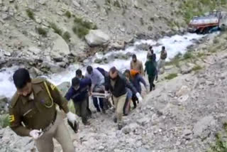 tanker falls in Lahaul Spiti