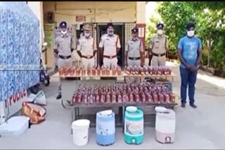 seized telangana liquor smuggled between water cans