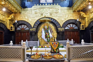 Worship of Sai Baba's idol on the occasion of Shravan Somvar in shirdi