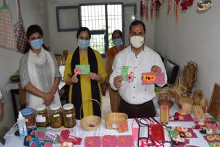 Environmentally friendly rakhis are being made in Nahan