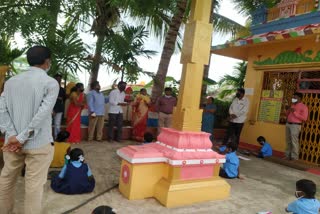 honor-to-teacher-who-installed-the-vatara-education-plan