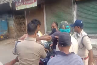 People protest in Bhopal