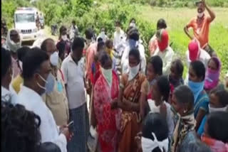 Villagers obstruct plantation