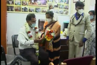 woman felicitating hospital staff