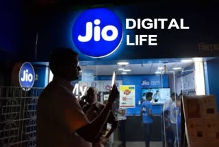 Jio crosses two crore-plus customer base in Karnataka