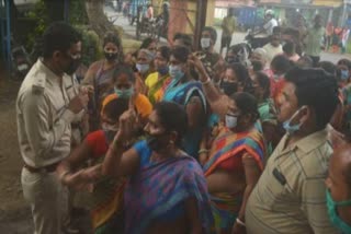 Womens created ruckus on arrest of molestation accused in dhanbad