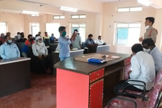 Kagaznagar authorities of Kumarakam bheem district have arranged a peace meeting with Muslim elders