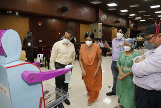 Health assistant 'robot' at Byculla railway hospital in mumbai