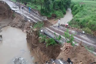 Chhatarpur Panna National Highway closed due to diversion bridge collapse