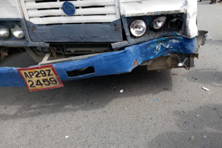 one died in bus accident at vardhannapet