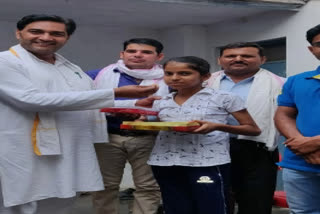 alwar news,  rajasthan news,  tenth result , girls perform well in tenth result