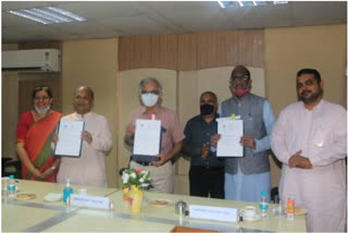 Tripartite MoU signed between CSIR, VIBHA and Unnat Bharat Abhiyan