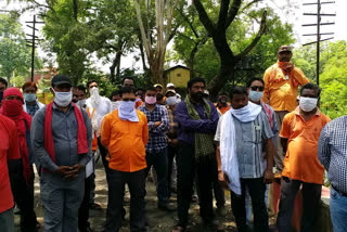 fir against railway track men in koriya