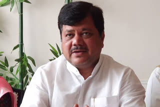 Pravin Darekar