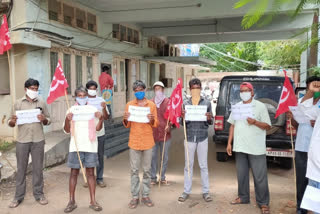 "కరోనా సంక్షోభం పేరుతో సంక్షేమ పథకాలను హోల్డ్​లో పెట్టడం సరికాదు"