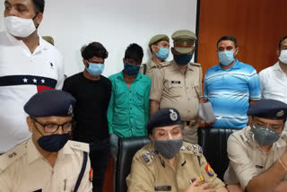 Noida police arrested 2 kidnapper in Sarfabad village