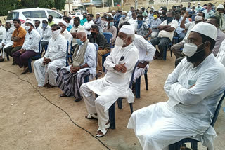 Preliminary meeting by police officers