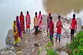 crops destroyed due to GT Road water in Giridih