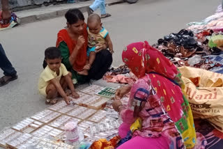 Demand for Indian Rakhis in place of Chinese Rakhis on this Raksha Bandhan in Delhi