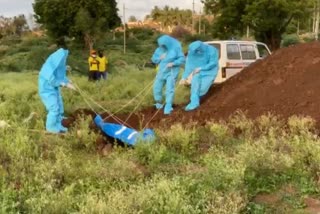 Funeral of the Infected dead body By  Pulling from the Rope