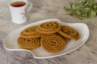 easy to make recipes, Indian snack recipes, how to make chakli, ETV Bharat food, Priya