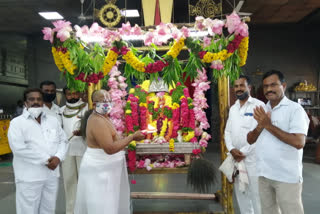 unjal seva mahothsavam in yadadri temple