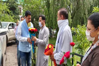 BJP members welcomed minister Rakesh Pathania on reaching Sundernagar