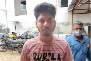 delhi shaheen bagh police arrested wanted crook hails from uttar pradesh