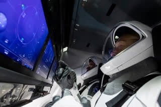 SpaceX capsule  SpaceX capsule departs ISS  Crew Dragon spacecraft  International Space Station  SpaceX Crew Dragon  Doug Hurley  Bob Behnken  SpaceX  എലോൺ മസ്ക്കിന്‍റെ സ്‌പേസ് എക്‌സ്  ബഹിരാകാശയാത്രികരുമായി സ്പേസ് എക്സ് കാപ്സ്യൂൾ ഐ‌എസ്‌എസിൽ നിന്ന് പുറപ്പെടുന്നു  ചരിത്രം നേട്ടത്തിലേക്ക് സ്‌പേസ് എക്‌സ്