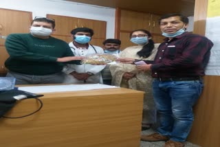 Self help group send rakhi for iGMC doctors