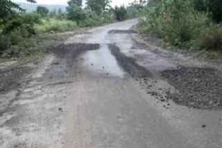 Road did not run even after three months in Umaria