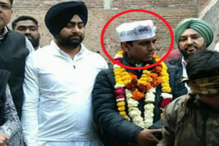 a woman accuses AAP MLA Naresh Yadav of physical abuse