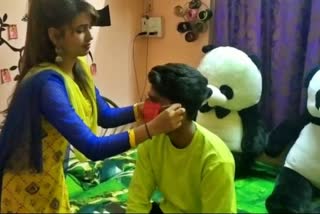 Sister Gifted Mask insted of Rakhi