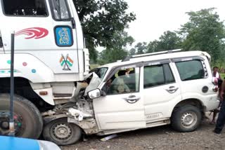 4 died and 2 child injured in road accident at korba