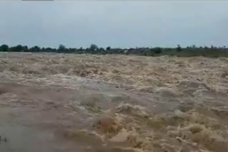 Many gram panchayat roads closed,  boom in Parvati river