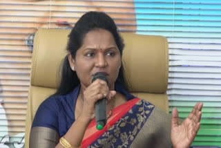 tadikonda mla undavalli sridevi comments on pawan