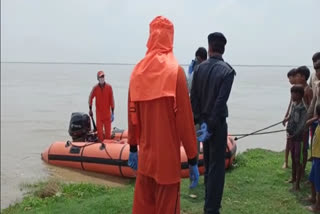 UP Floods  Bahraich flood  8 killed in flood  Bahraich news  ലഖ്‌നൗ  ഉത്തർ പ്രദേശ്  വെള്ളപ്പൊക്കം  എട്ട് പേർ മരിച്ചു  ഉത്തർ പ്രദേശിൽ വെള്ളപ്പൊക്കം  ബൽ‌റാം‌പൂർ, ബഹ്‌റൈച്ച്