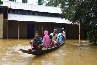 নামছে বন্যার জল, মৃত আরও এক; অসমের পরিস্থিতির কিছুটা উন্নতি